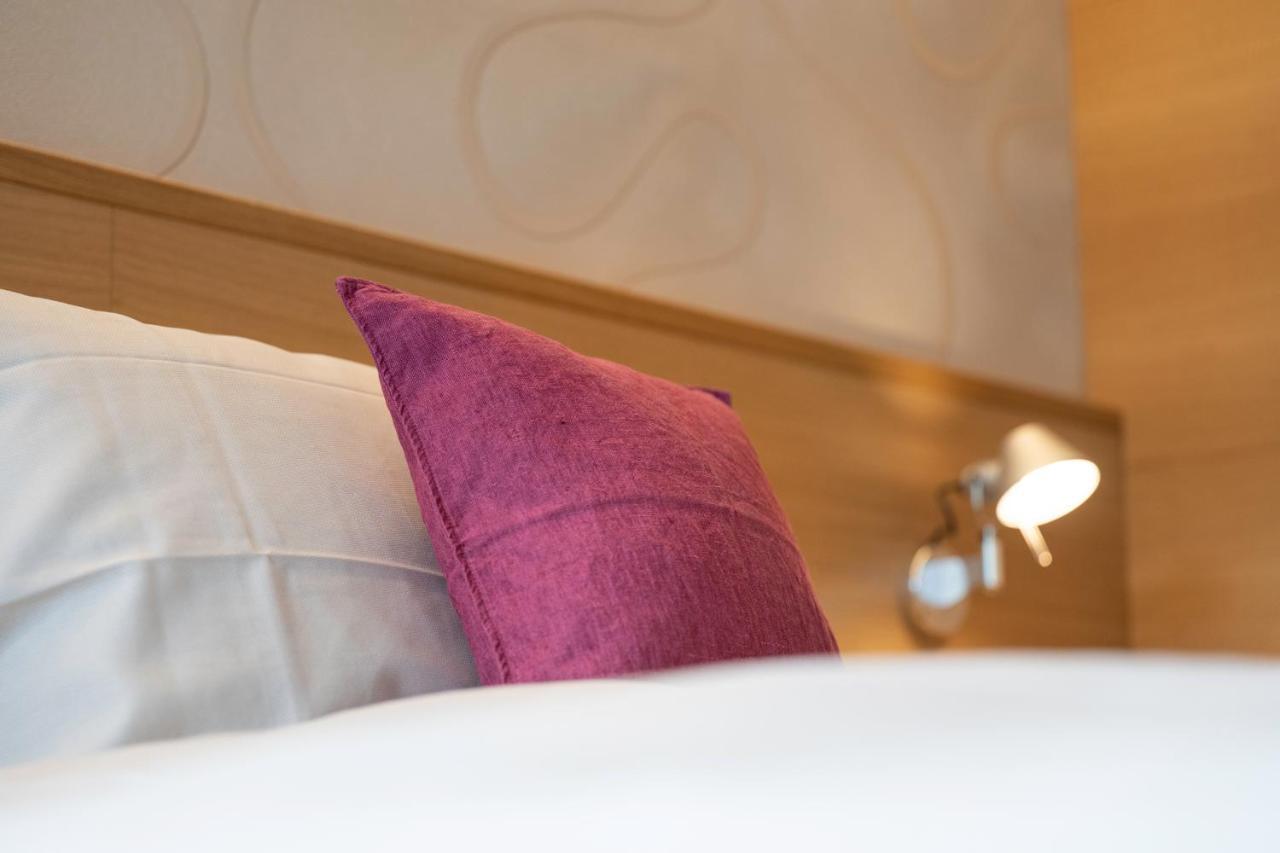 Hotel Gaedi Grachen Luaran gambar